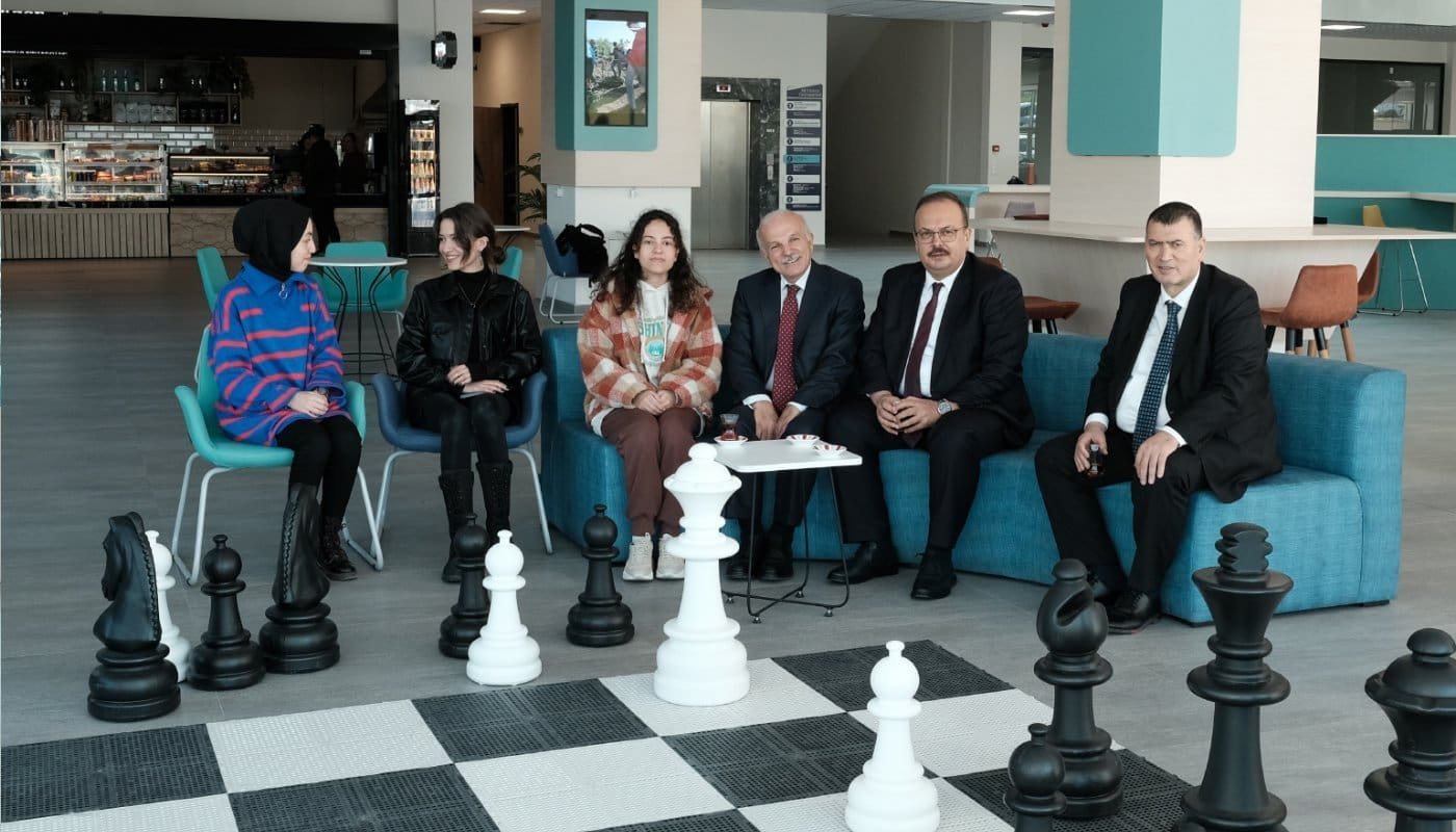 Vali Canbolat Mudanya Üniversitesini Ziyaret Etti