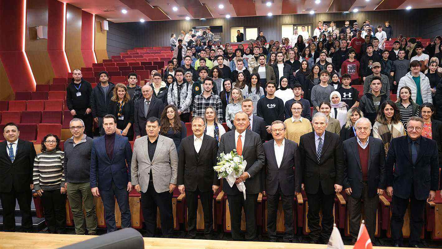Özdilek’ten Mudanya Üniversitesi Öğrencilerine Tavsiyeler