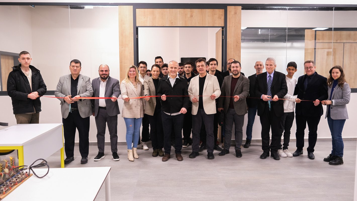 Temel Elektrik Elektronik Laboratuvarı Açıldı