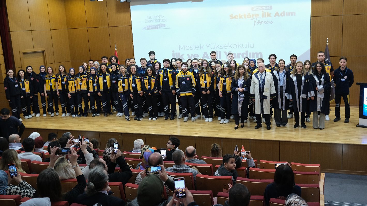 Mudanya Üniversitesi öğrencilerinden Sektöre ilk Adım