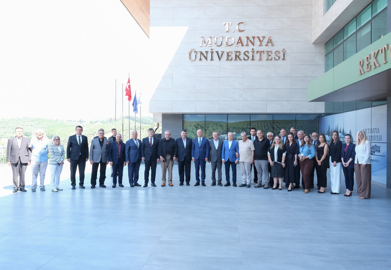 Efkan Ala’dan Mudanya Üniversitesi’ne Ziyaret.