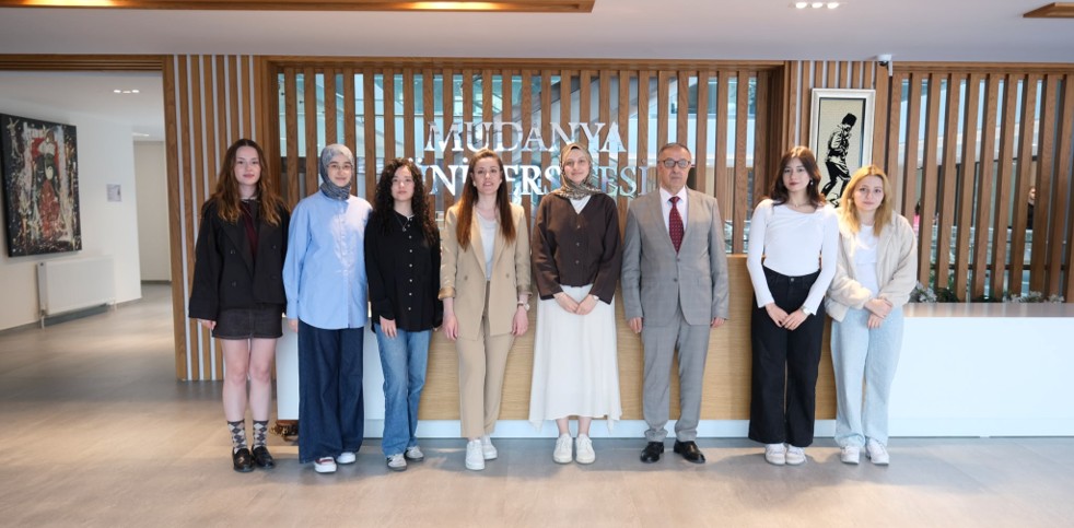 Öğrencilerimizden TÜBİTAK 2209-A Programında Büyük Başarı