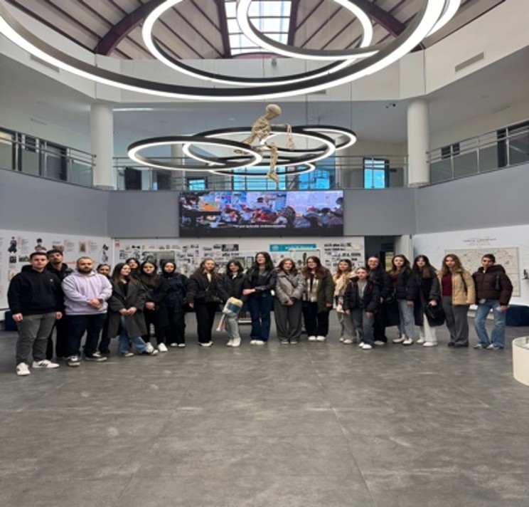 Hemşirelik Öğrencileri Dr. Ceyhun İrgil Sağlık Müzesi'ni Ziyaret Etti